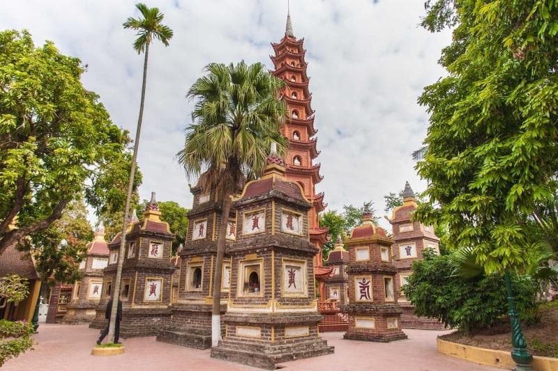 쩐꿕사 : 하노이 관광명소