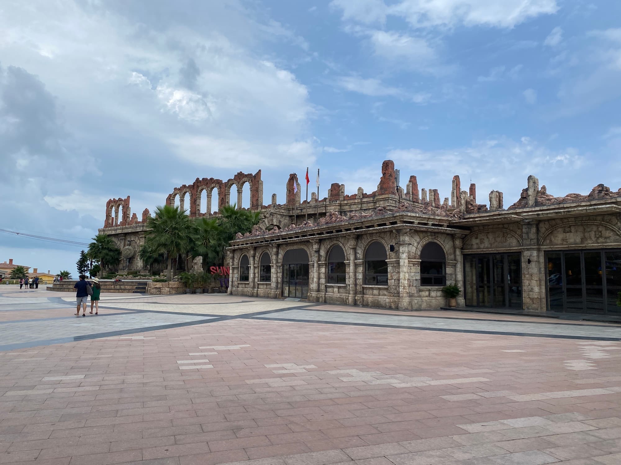 푸꾸옥 케이블카 승강장을 촬영한 사진