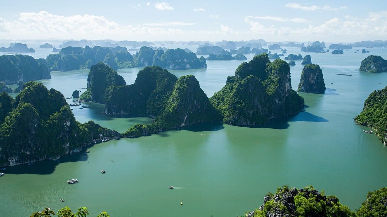 하롱베이를 촬영한 사진