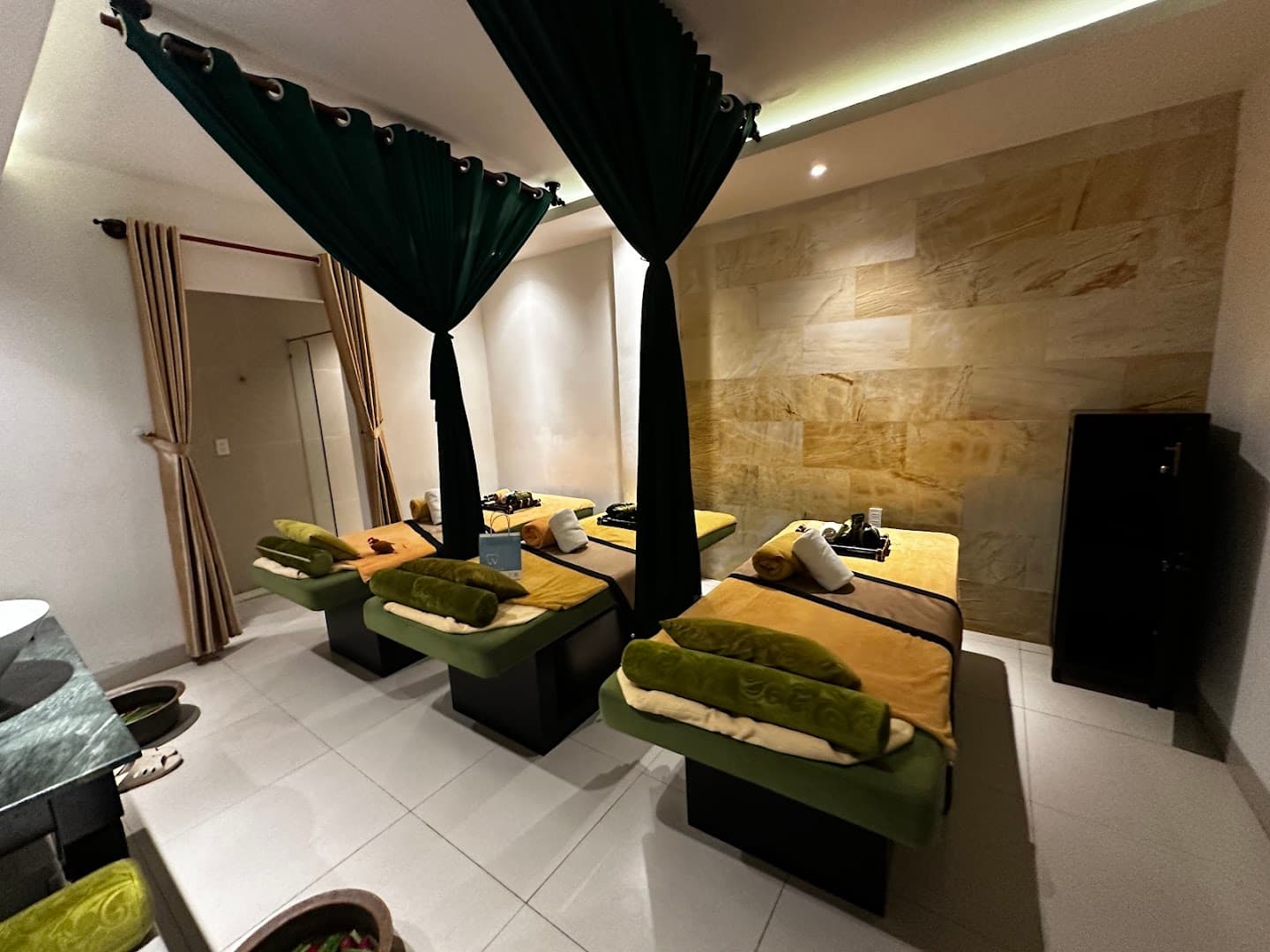 나트랑 아만스파