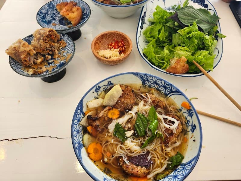 푸꾸옥 99 BÚN CHẢ
