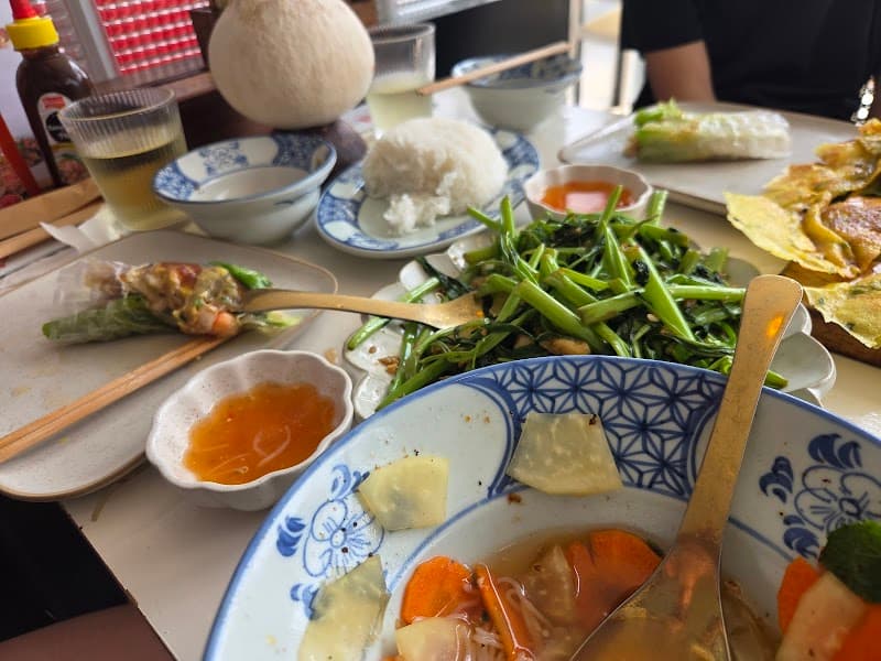 푸꾸옥 99 BÚN CHẢ