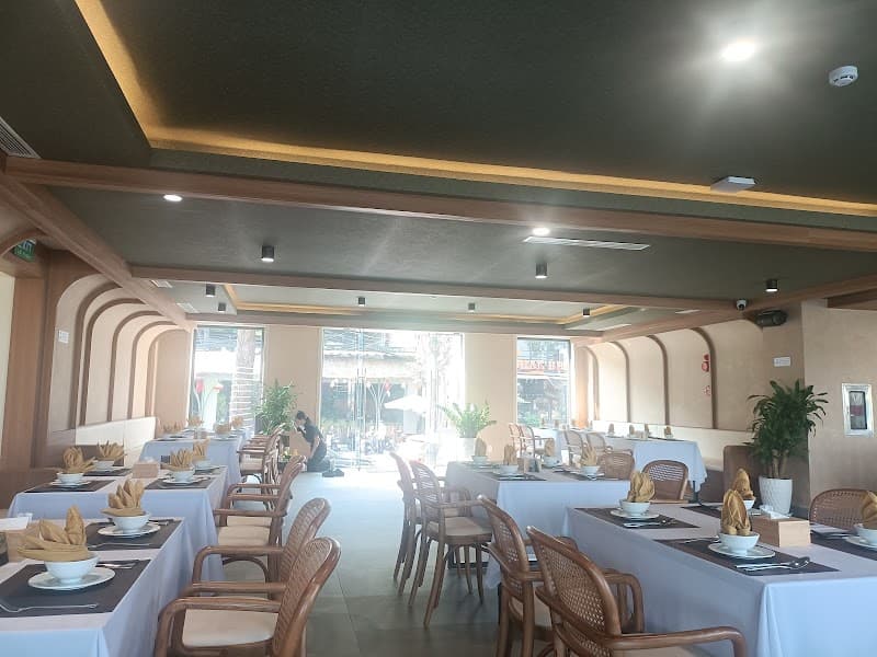 푸꾸옥 Sen River Restaurant