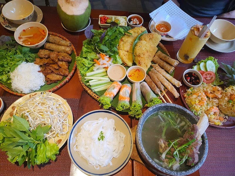 나트랑 Anh Ơi Phở