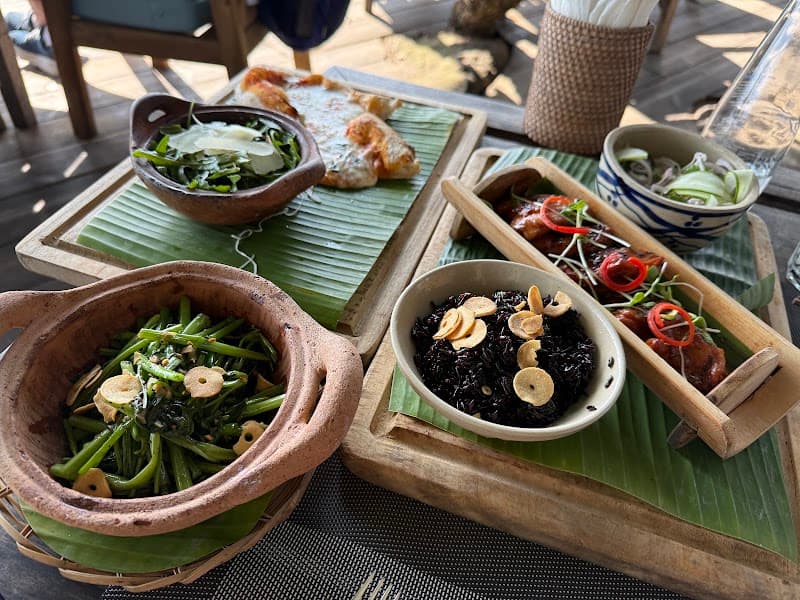 푸꾸옥 On The Rock Restaurant & Beach Bar