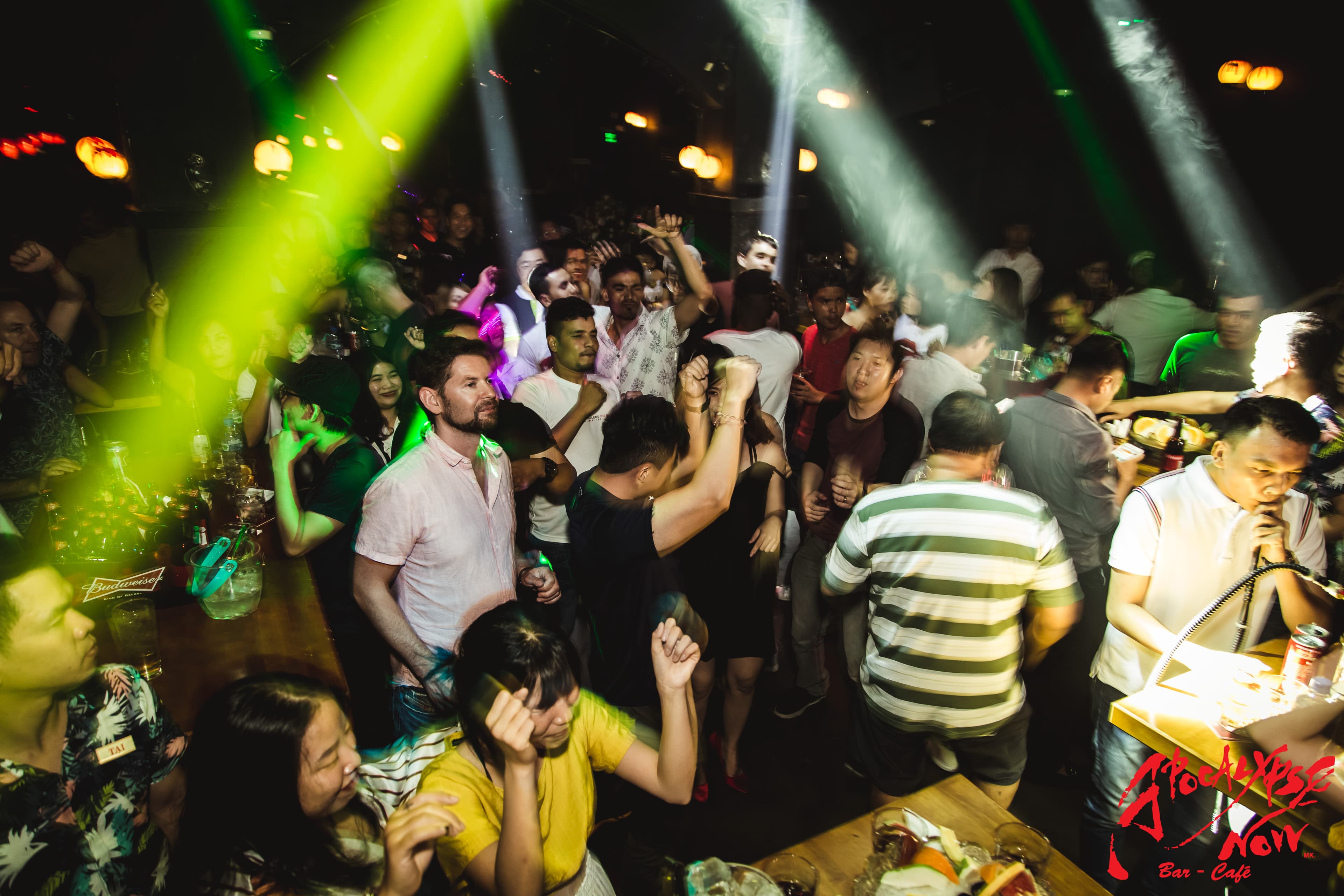 호치민 아포칼립스 클럽