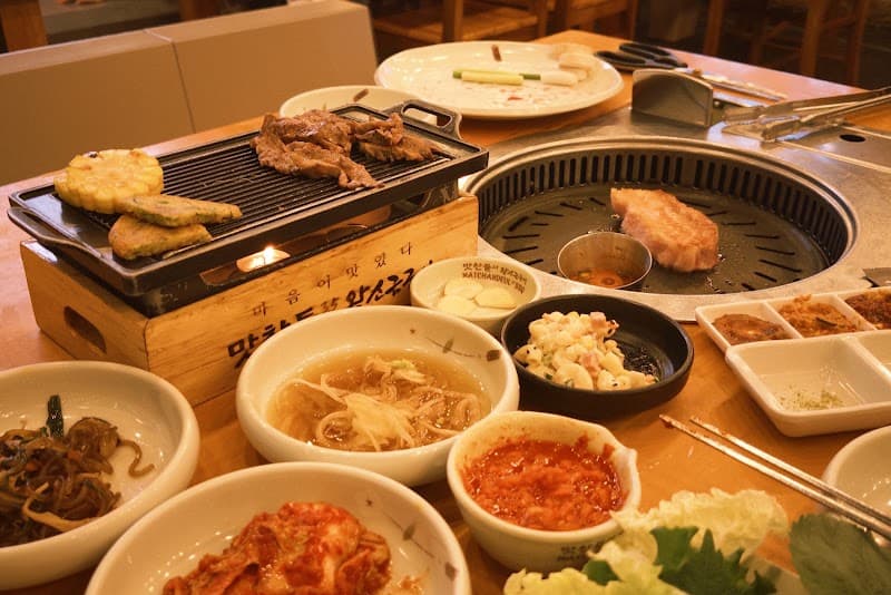 호치민 맛찬들