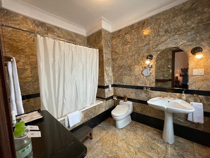 호치민 Hotel Majestic Saigon