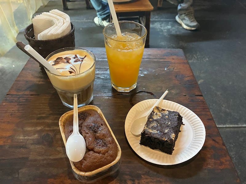 하노이 딩 카페