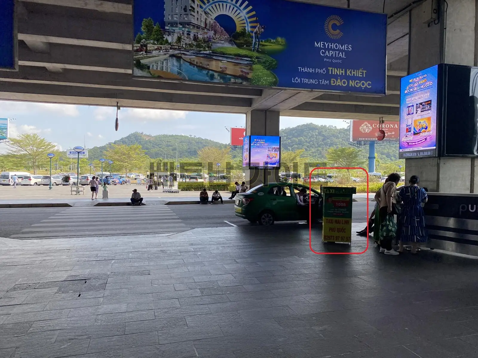 Mai Linh taxi at Phu Quoc Airport