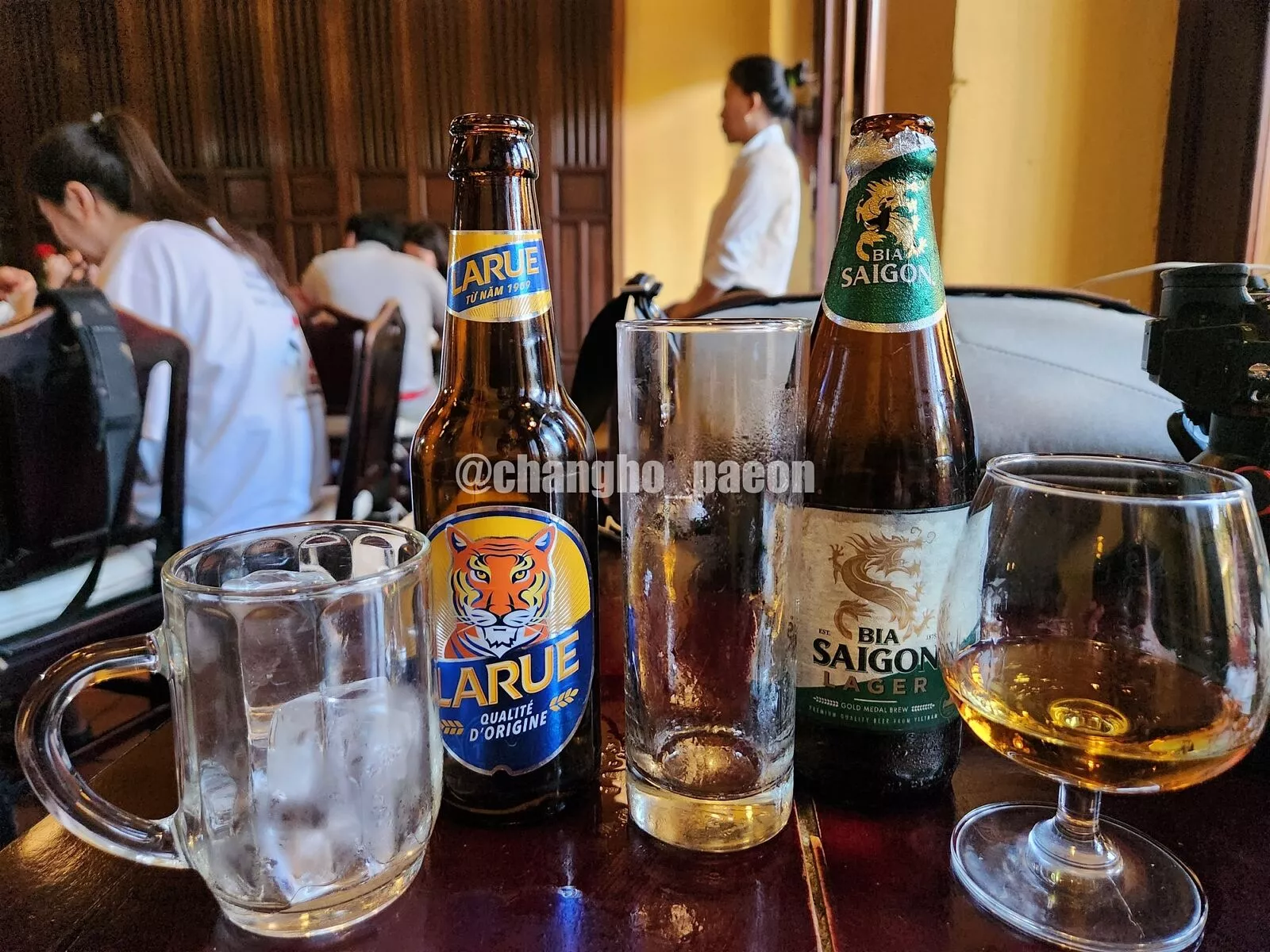 베트남 맥주 Larue와 Bia Saigon 사진