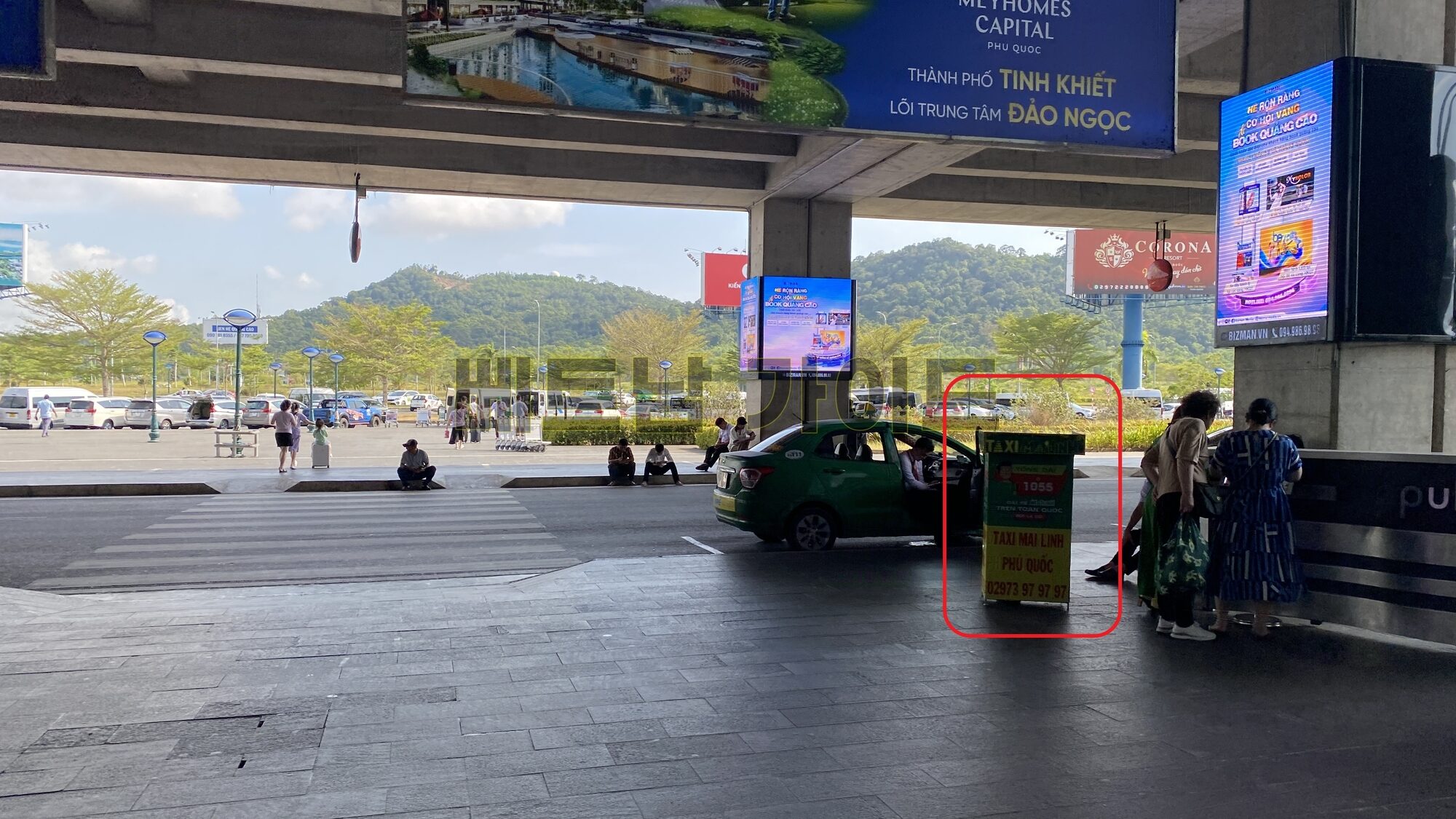 Mai Linh taxi booth at Phu Quoc Airport